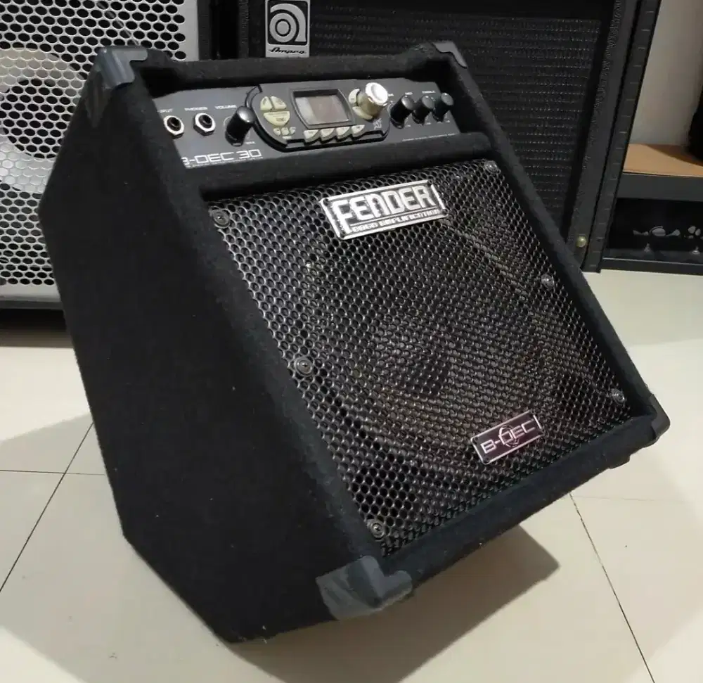 Ampli bass Fender B-Dec 30 ampli bass
