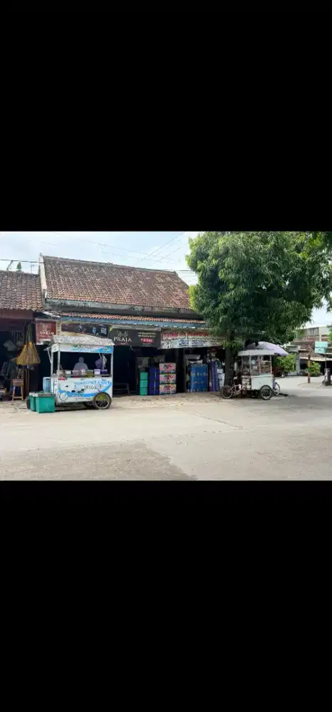 Dijual Rumah Toko depan pasar