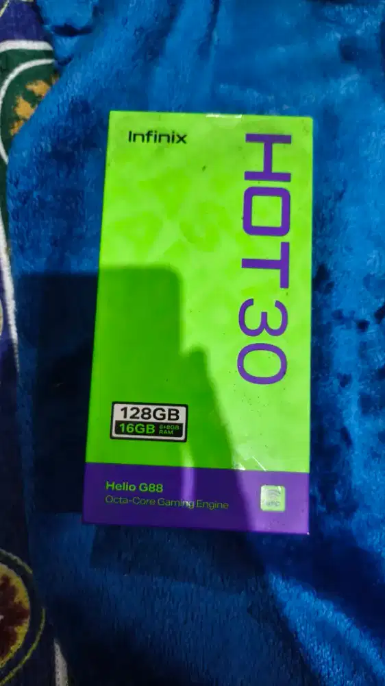 INFINIX HOT 30,  8 + 8 / 128 NFC