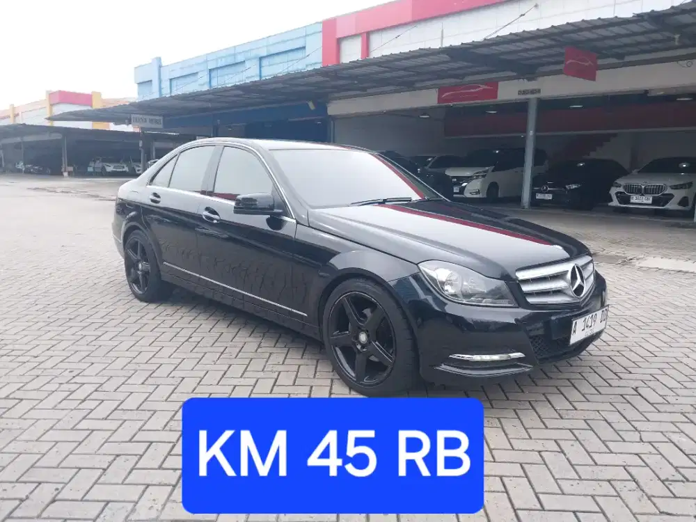KM 45 RB, C200 1.8 CGI Avantgard 2014 Hitam