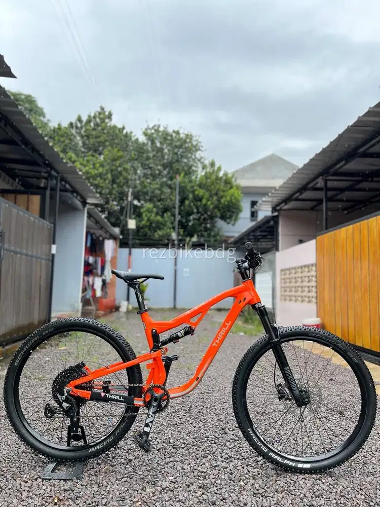 Thrill Ricochet Upgrade Fork Rockshox GS Deore 11 Sp Like New