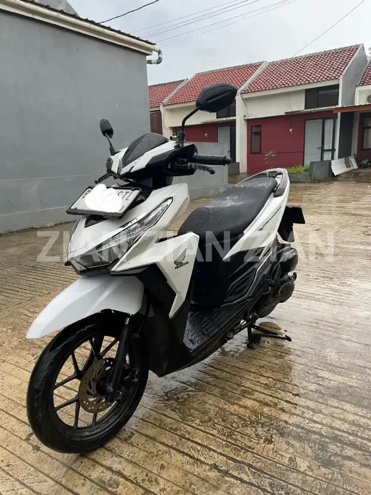 Vario LED 2017 (Putih)