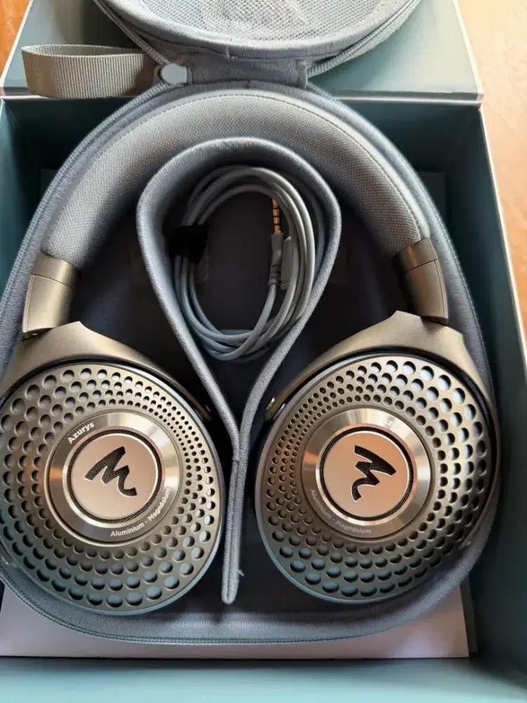 Focal Azurys Closed-Back Hi-Fi Headphone Headset Original Second