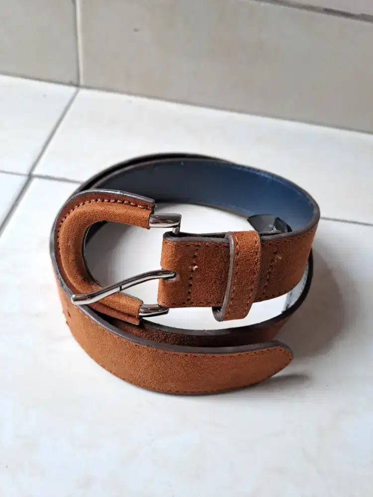 Ikat pinggang coklat