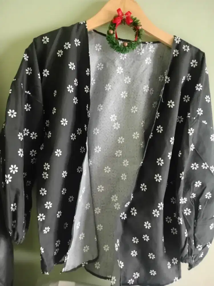 Baju outer hitam + gift kutek bening