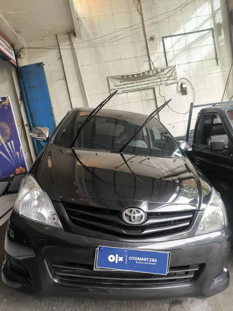 TOYOTA 2012 KIJANG INNOVA E 2.5 MT HITAM ORISINIL KENJERAN 286