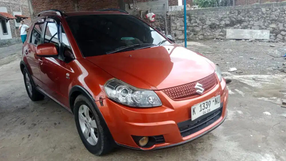 Suzuki x-Over 2010 manual