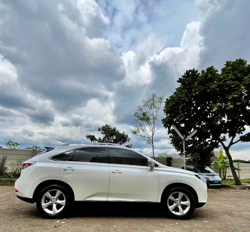 Lexus RX 270 ATPM resmi mulus