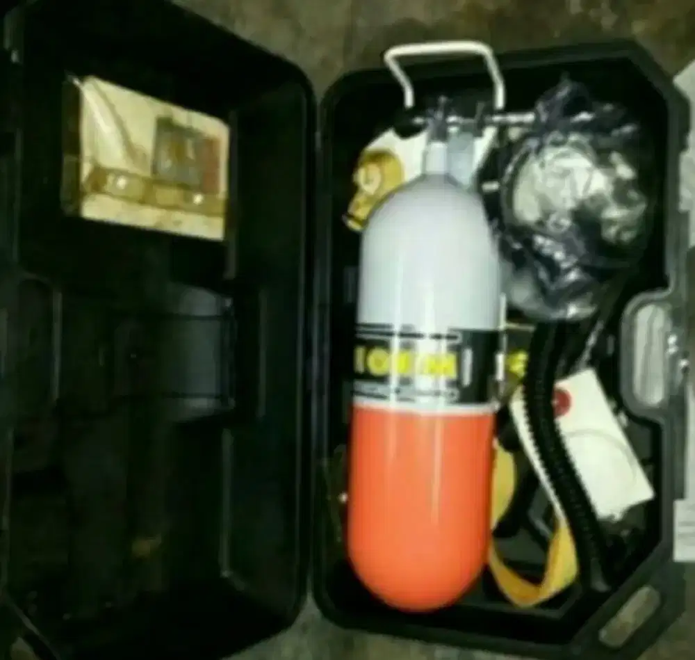 BRITHING APPARATUS ( SCBA ) MEREK KAWASAKI KS 8