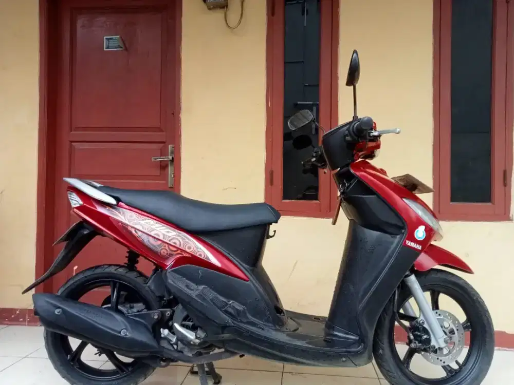 Yamaha Mio cw tahun 2011 akhir mulus sekali komplit
