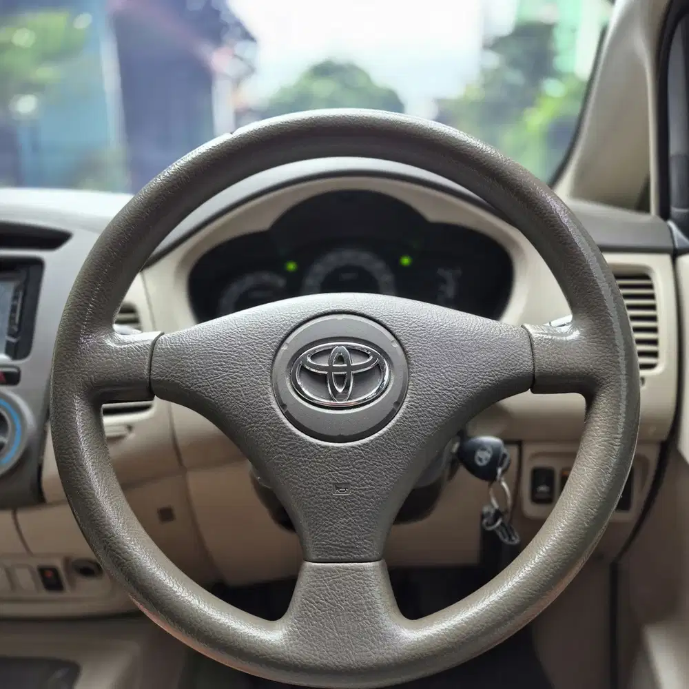 Toyota Kijang Innova 2011 Diesel