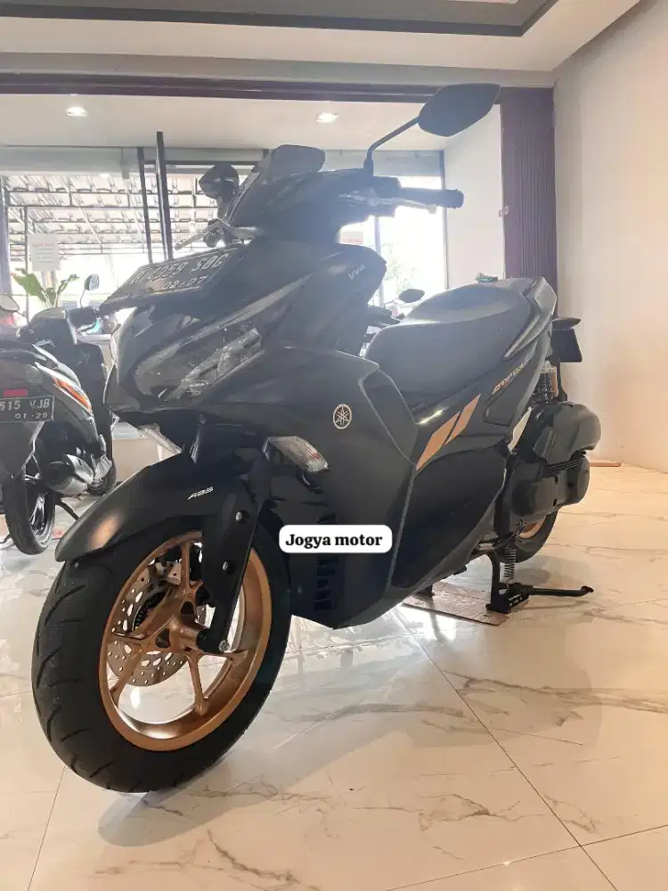 c - yamaha aerox con abs th 2022 KM 2RB