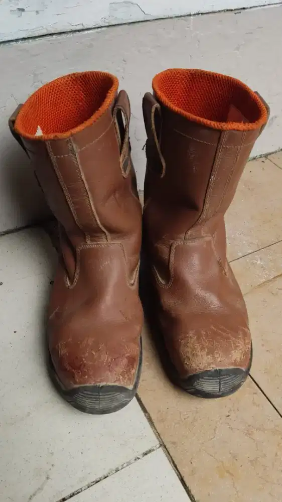 Sale sepatu safety Kings