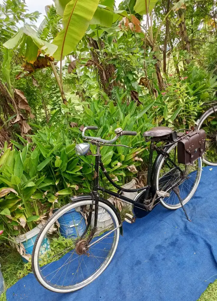 Sepeda tua# onthel kuno Fiscal Inggris versneleng