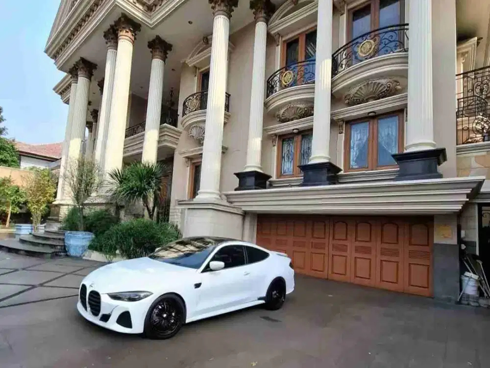 FULL FURNISHED PREMIUM BANGUNAN  LUAS DENGAN GAYA EROPEAN KLASIK