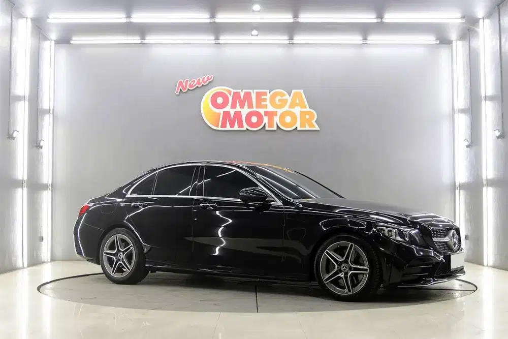 ANTIK MERCEDES BENZ C300 AMG FACELIFT AT 2019