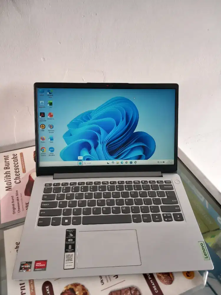 Laptop Lenovo Ideapad Slim 1 Amd Ryzen 3 7320U Ram 8 Ssd 512