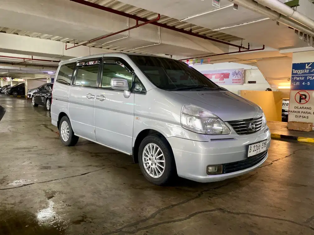 Angsuran 2,1jt : Serena HWS 2008