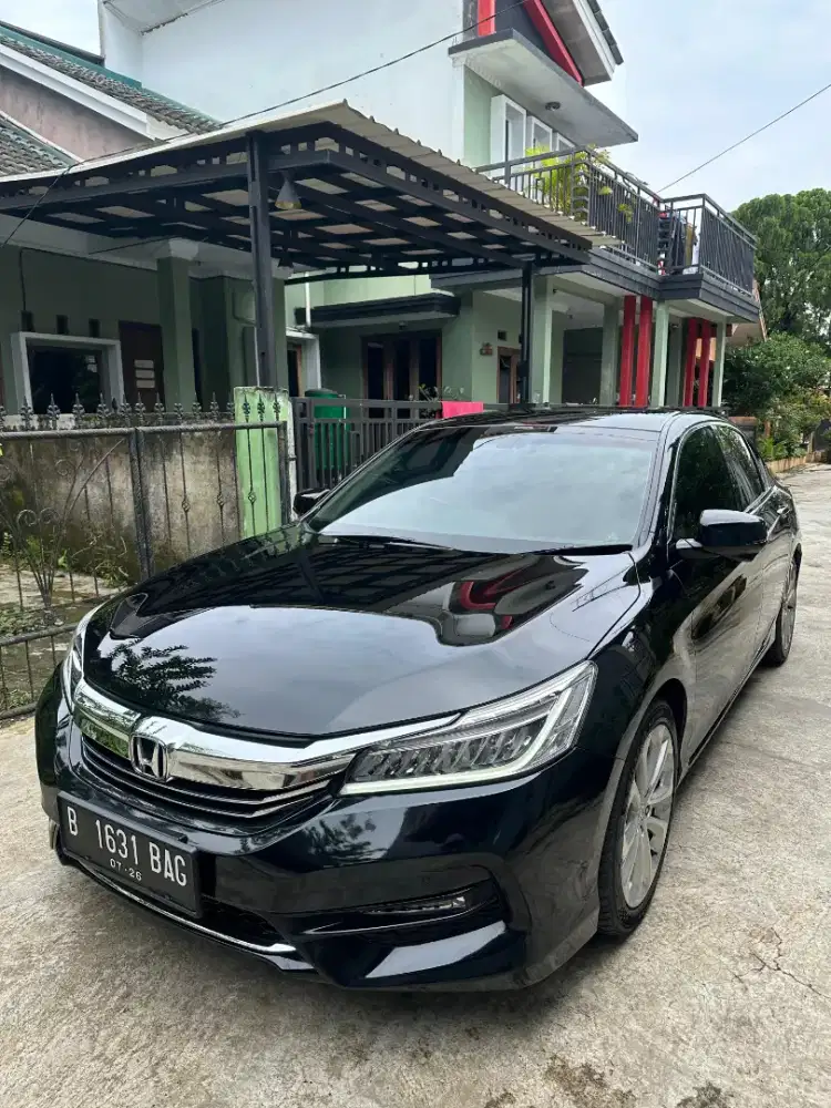 Honda Accord VTIL 2.4 2016 LOW KM Mulus