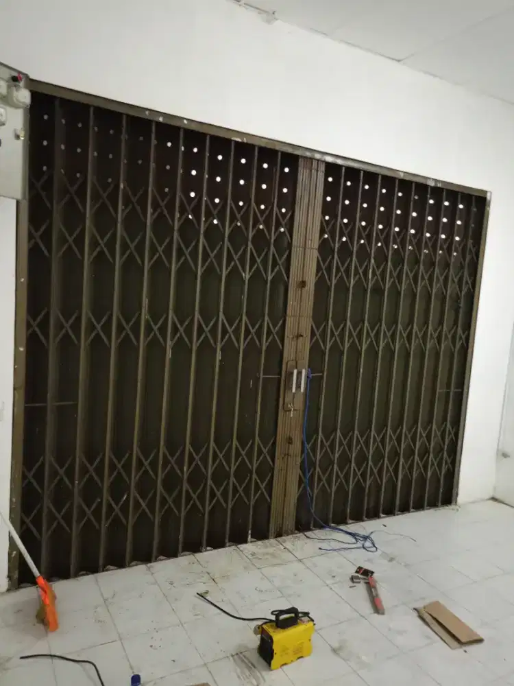Tukang servis rolling door jakarta