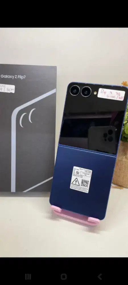 Z flip7 5G 12/256 MUlus lengkap ori no minus masih garansi panjang