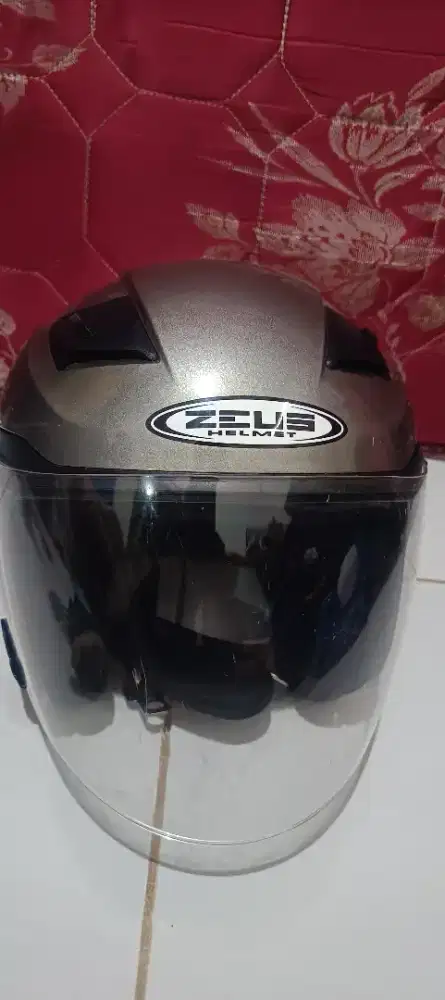 Zeus zs611 size m