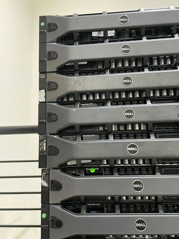 Server Dell R730 2U 8x3.5 2x Intel Xeon E5 2620 V3 RAM 64GB - 8D7N7C2