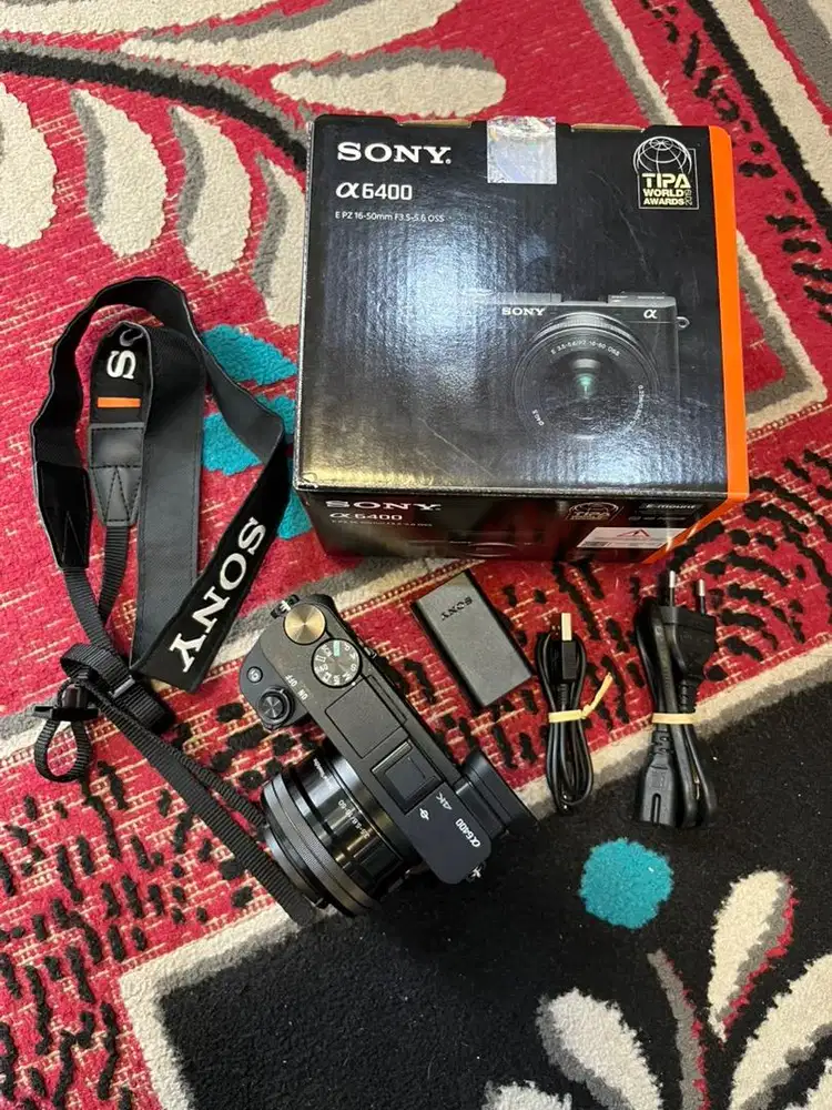 Dijual kamera mirroles sony a6400 likenew sc 1000 barang super