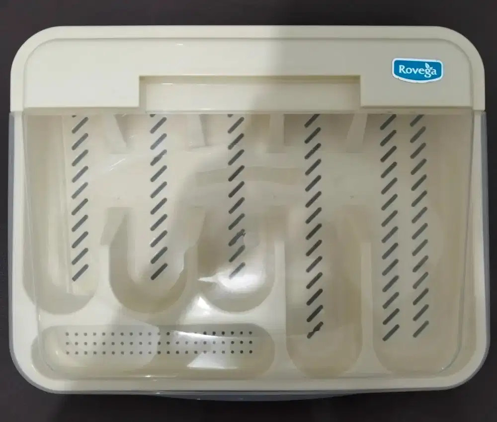 Tempat sendok rovega