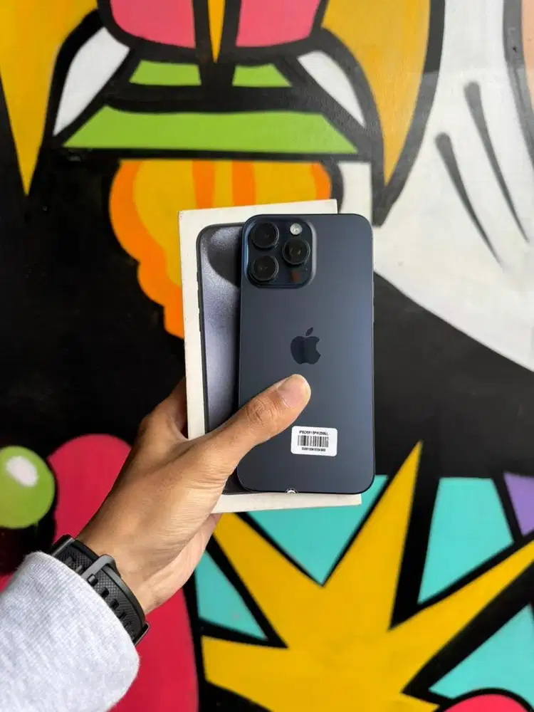 15PM 256GB, BLACK TITANIUM (GARANSI IBOX)