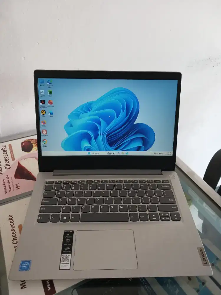 Laptop Lenovo Ideapad Slim 3 Amd 3020e ram 4 ssd 256