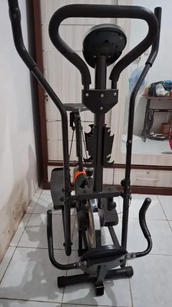 Sepeda gym Air walk merk ireborn