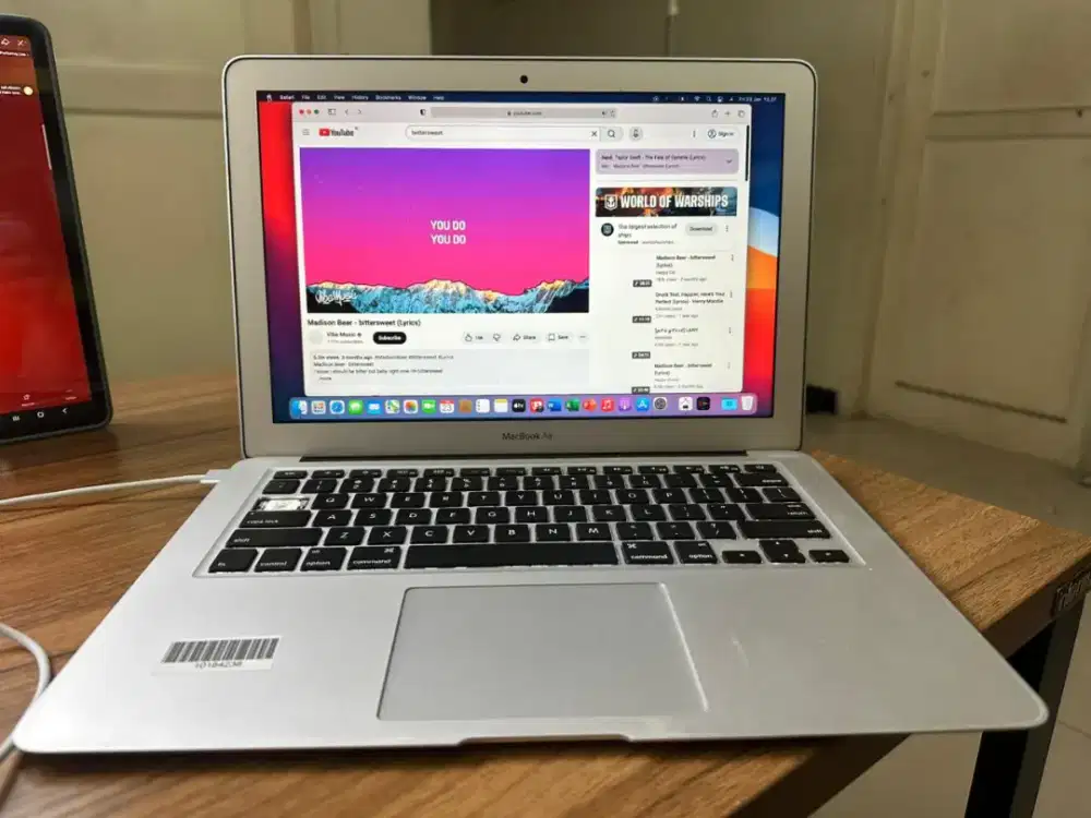 Macbook Air 2017 ( second)