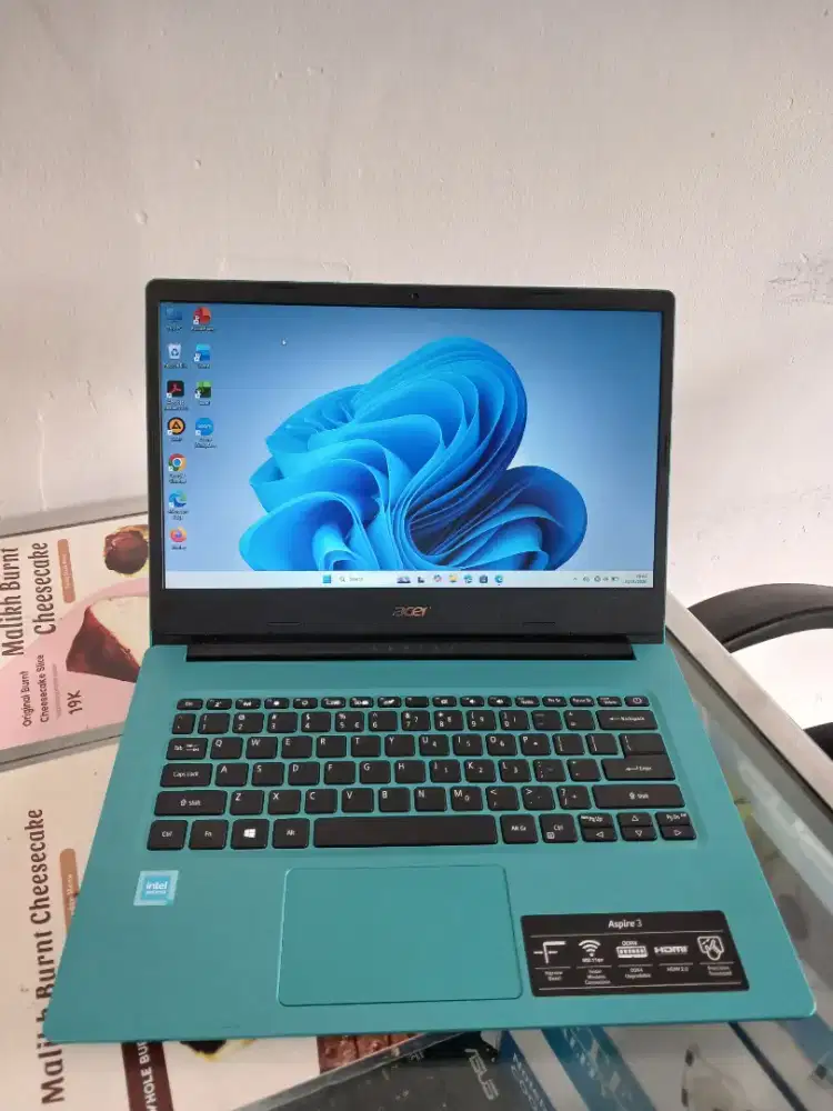 Laptop Acer Aspire 3 Intel N5100 Ram 4 Ssd 256 Warna cantik