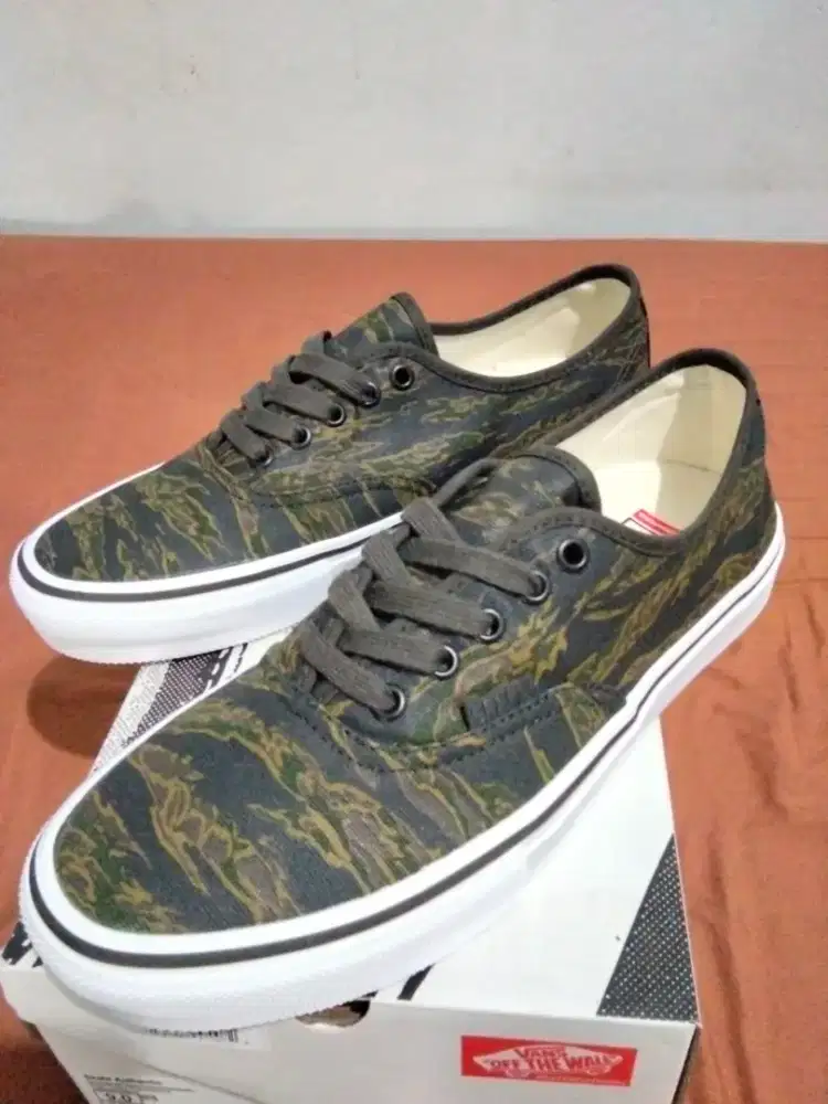 Sepatu Vans Skate Authentic Resmi gmg baru