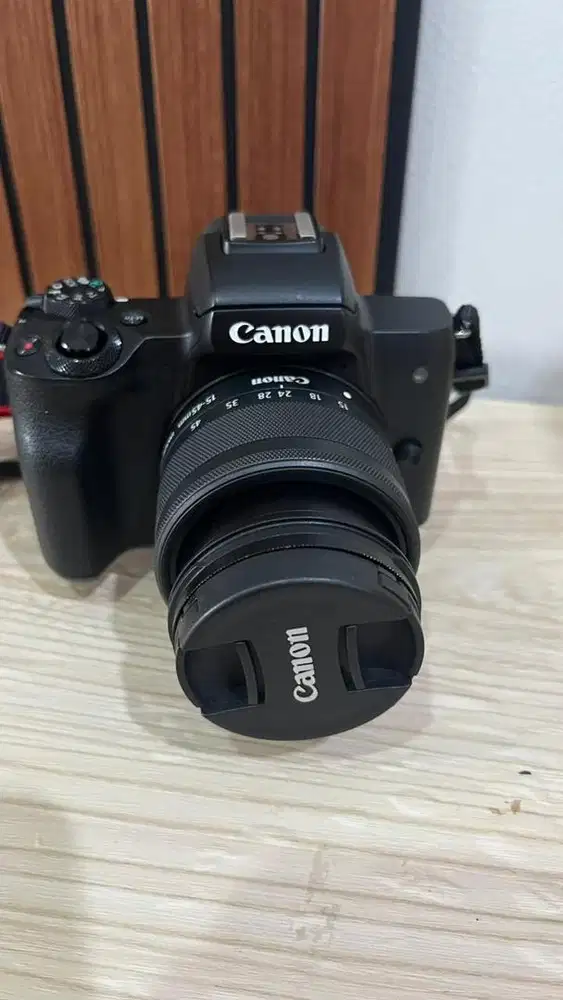 Kamera Canon M50