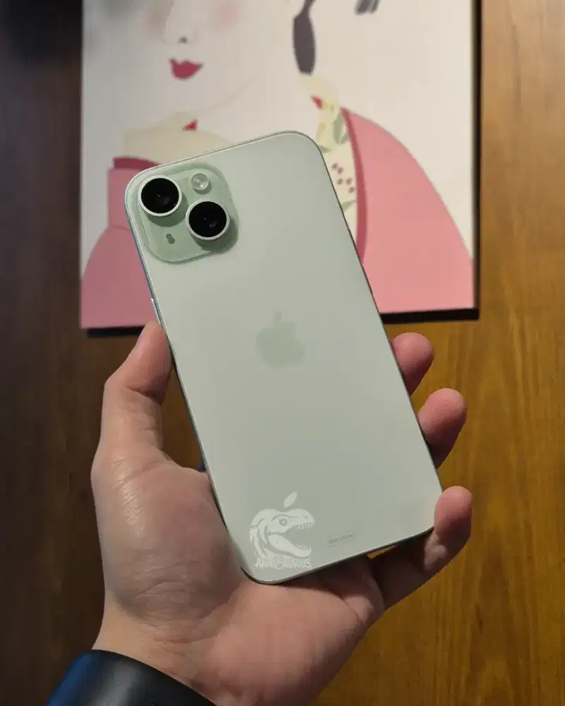 iPhone 15 256 iBox Green Like New