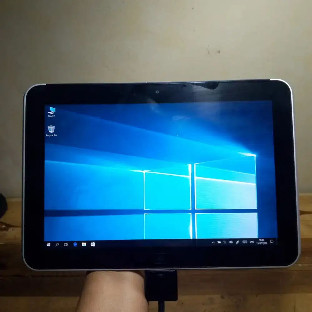 HP Elitepad 900 Tablet windows Ram 2 GB Memory 32 GB
