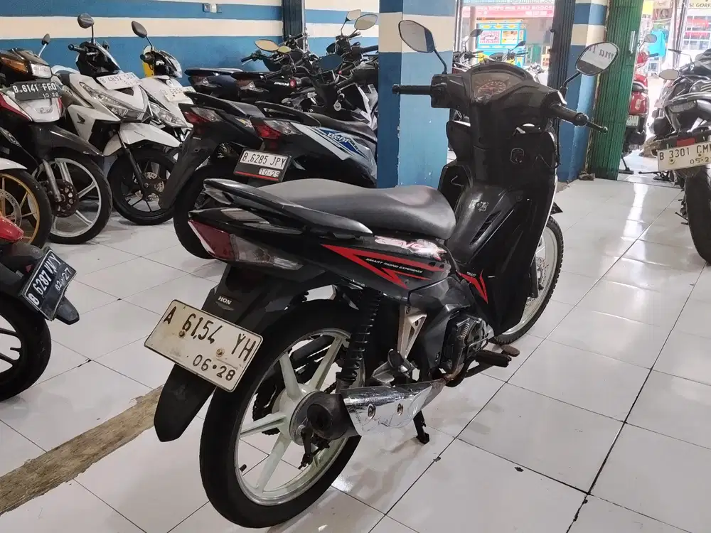 (JUAL CEPAT) Honda Revo 2018 pajak on