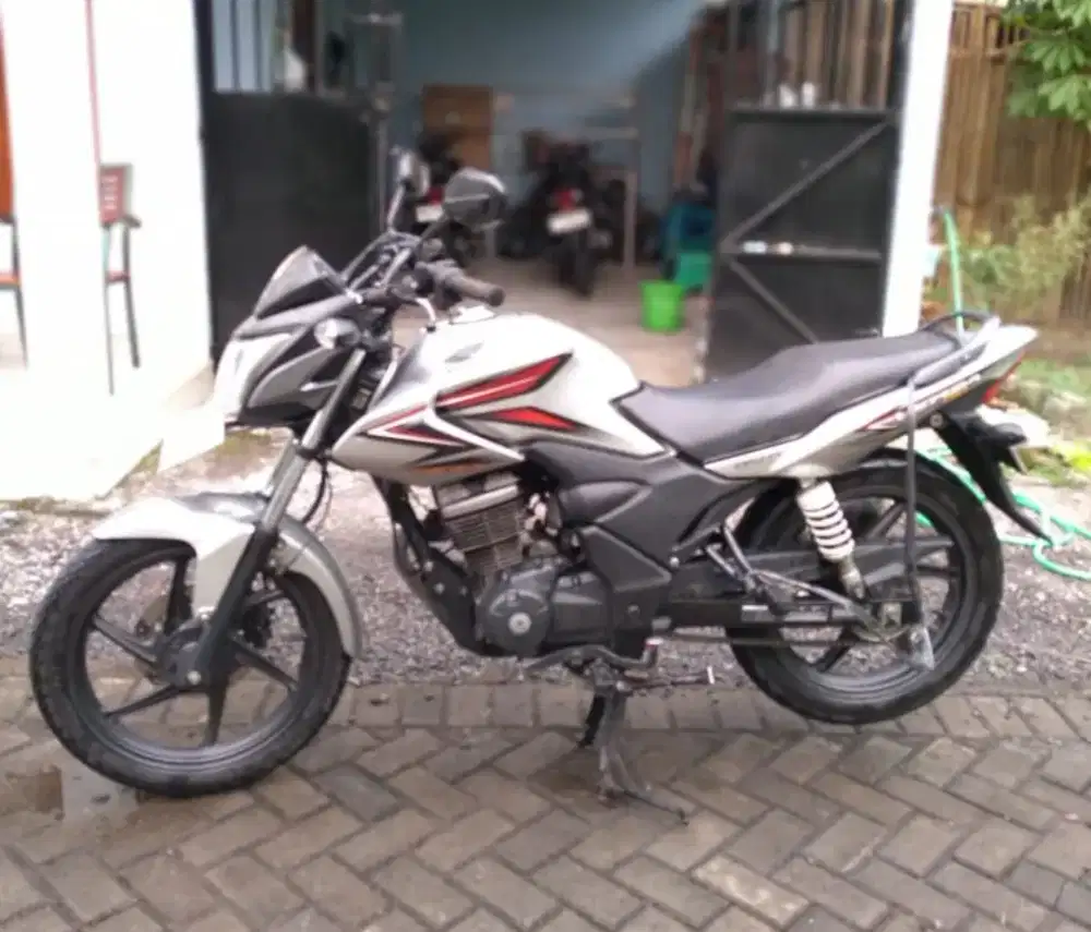 Honda Viersa  Nganteng & Macho
