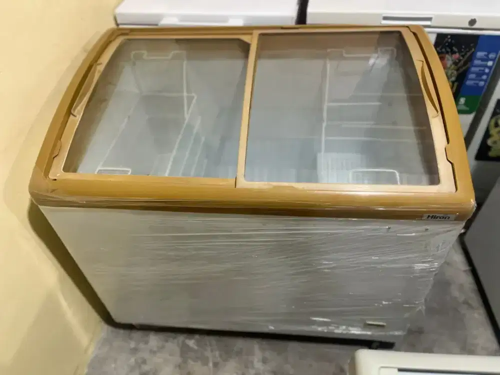 Hiron frezeer kaca 250 liter mulus ori