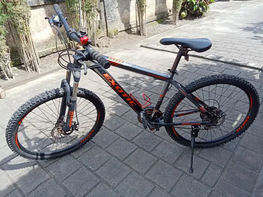 Sepeda MTB EXOTIC ET -2612  ukuran ban 26. 3x7 speed