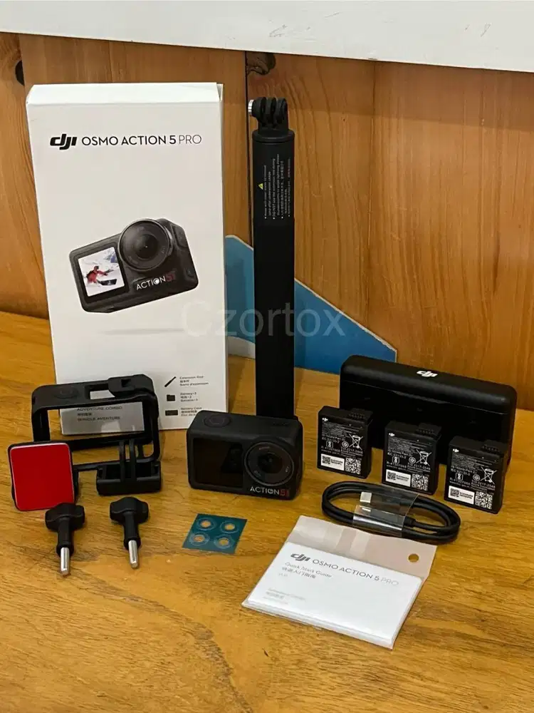 DJI Osmo Action 5 Pro Adventure Combo