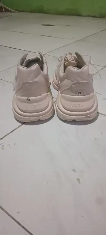 Sepatu gucci. Bisa cowo / cewe