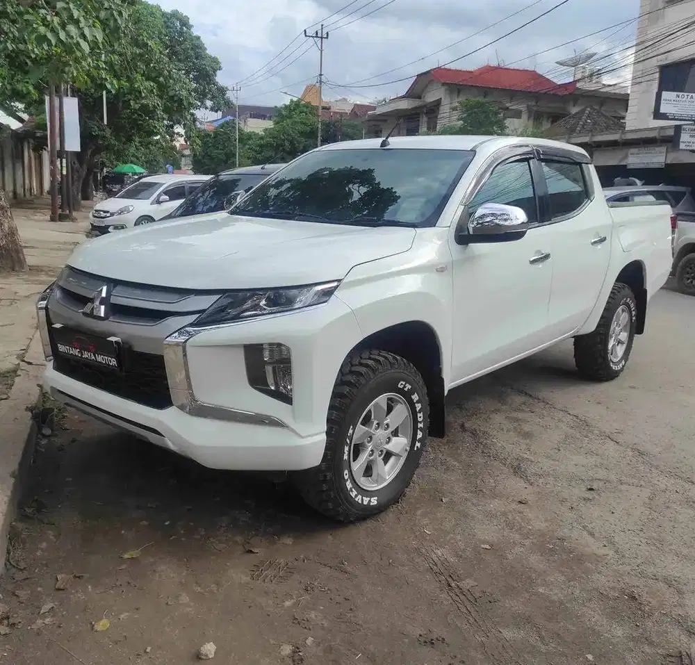 Dijual Triton 2.4 L DC GLS 4x4 MT