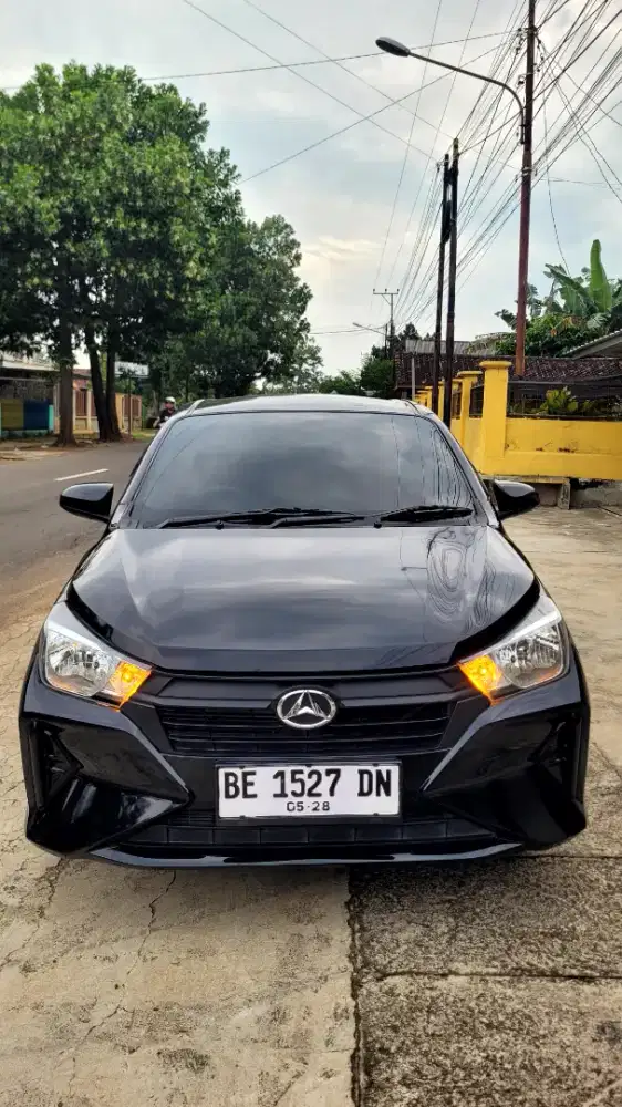 Ayla x manual 1000cc low km