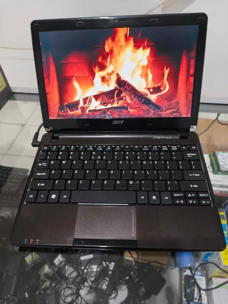 NETBOOK ACER ASPIRE ONE MURAH