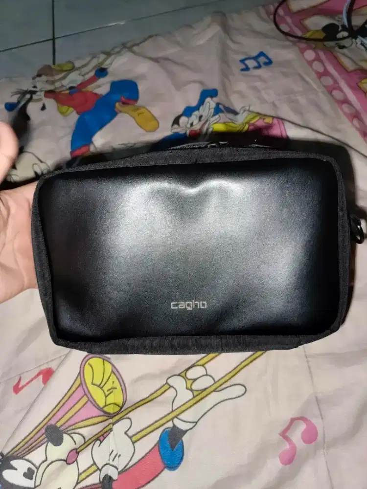 HANDBAG PRIA MERK CAGHO LEON.02