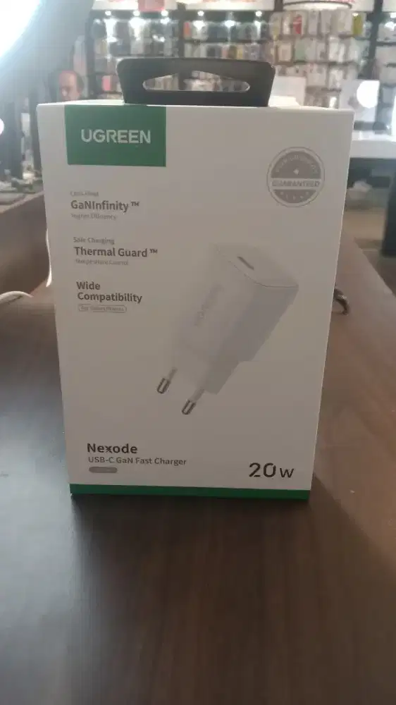 UGREEN Kepala Charger Type C GAN Fast Charging 20w 15324