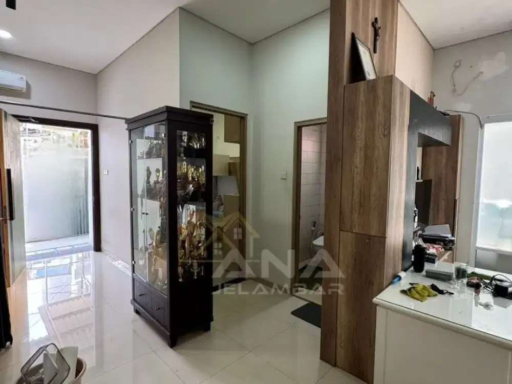 ANA RUMAH SEMI FURNISHED UK 7.25X16M DI KOMPLEK KAVLING POLRI JELAMBAR